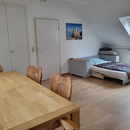 Dachwohnung In Feldrandlage